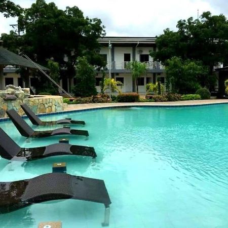 Floating Sanctuary Resort Powered By Cocotel Bulacan Extérieur photo